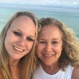 Meet your Posher, Janis